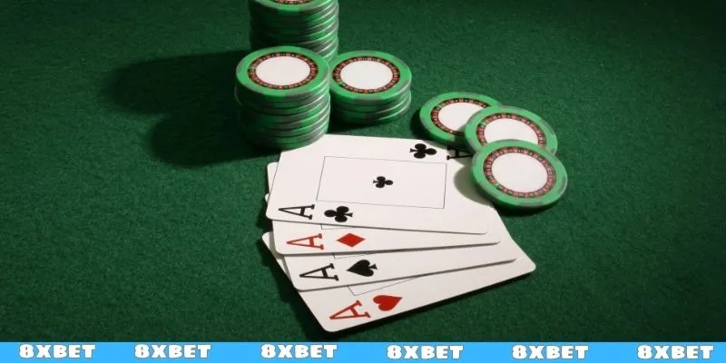 Khám phá luật chơi cơ bản của Poker 8XBET